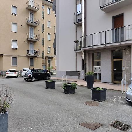 Casa J Apartment Como Luaran gambar